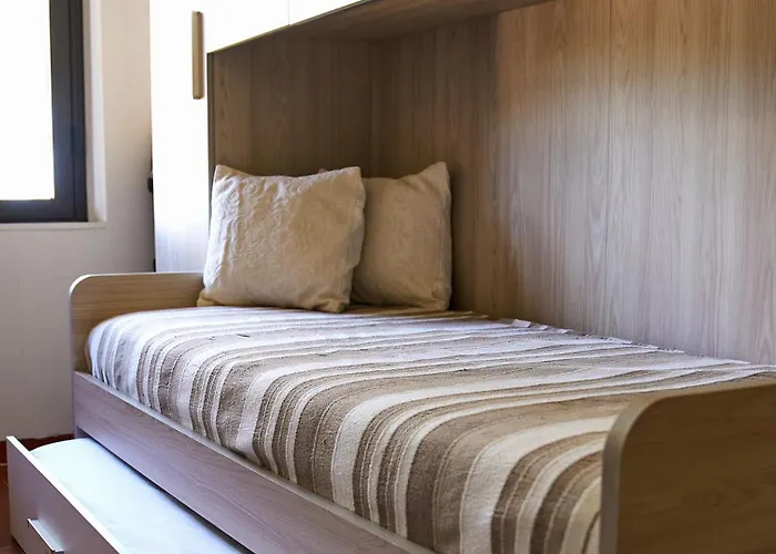 Mari Вилла Будони